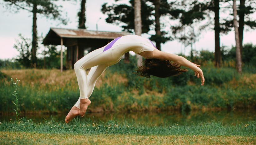 Acrobatica a Terra